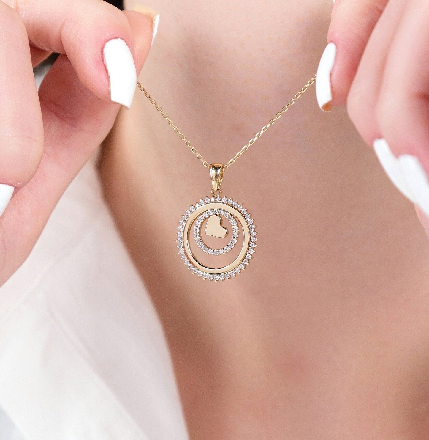 Round Cut Diamond Circle Necklace for Her